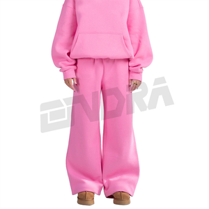 Chándal de gran tamaño rosa para bebé para mujer, conjunto suave de dos piezas con sudadera y joggers, ropa de descanso informal cómoda - Product Image 3