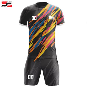 Personalizado Hombres Retro Fútbol Wear Kit Jersey Set Uniforme de fútbol Club Uniformes de fútbol - Product Image 5