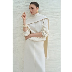 ผ้าพันคอสำหรับผู้หญิงหรูหรายาว200ซม. ESOL ผ้าพันคอยาวสไตล์หรูหราบริการ ODM ผ้าขนสัตว์สองชั้นแบบสองชั้นสไตล์หรูหราสำหรับผู้หญิง - Product Image 2