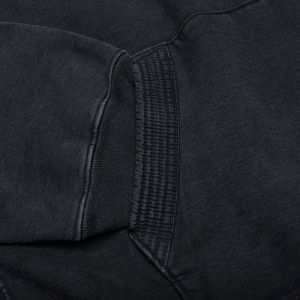 Sweats à capuche pour hommes personnalisés utilisant l'impression DTG DTF, conçus avec un tissu en polaire doux et respirant, idéal pour les marques de streetwear en gros - Product Image 4