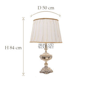 Elegante lámpara de mesa de latón plateado con pantalla plisada clásica Acento de iluminación decorativo hecho a mano de lujo - Product Image 5