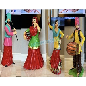 Statue culturelle Punjabi Bhangra pour mariage entrée de mariage Punjabi Statues Bhangra entrée de mariage multicolore Statue Punjabi - Product Image 1
