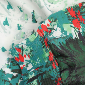 Sudadera con Capucha de Estilo Urbano Moderno, Corte Regular, 100% Algodón, Estampado Gráfico Invernal, Ecológica, para Adultos, Proveedor de Ropa al por Mayor - Product Image 5