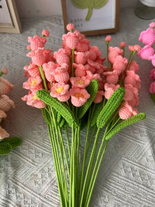 Ramo de Orquídeas Tejidas a Mano con Flores Tejidas, Precio al por Mayor, Navidad, Graduación, Halloween, Asa Tejida Elegante - Product Image 3