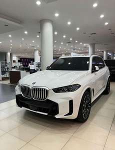 BMW X5 M-Sport 2024, Caja de Cambios Automática, Interior Oscuro, Asientos de Cuero, Volante a la Izquierda/Derecha, Auto Usado, Gasolina - Product Image 2