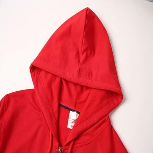 Sweat à capuche unisexe personnalisé, respirant et écologique, avec un design rouge uni pour hommes et femmes, idéal pour le printemps et l'automne - Product Image 2