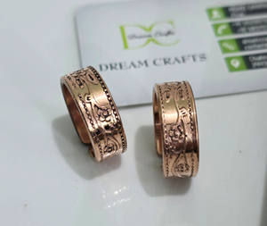 Anillo Magnético de Cobre 99.9% con Grabado Floral Antiguo, Logotipo Personalizado, Estilo Europeo, Regalo Empresarial, Año Nuevo, Unisex - Product Image 5