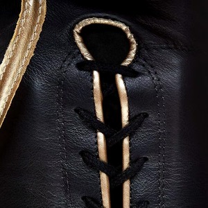 Guantes de Boxeo Profesionales de Alta Calidad Hechos a Medida, Diseño de Cordones de Moda, Cuero Genuino de Vaca, Tallas 8oz RC-BG-136 - Product Image 4