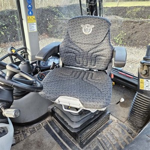 ใช้สำหรับรถตักล้อยาง 695 ST รถแทรกเตอร์ขนาดเล็กพร้อมเครื่องยนต์ JCB ด้านหน้า ปั๊มไฮดรอลิก Moog รุ่น 4CX ปี 2015 น้ำหนัก 9 ตัน - Product Image 6