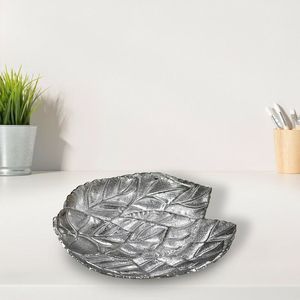 Bol de service en fonte d'aluminium avec surface texturée et fini sans danger pour les aliments conçu pour les centres de table à manger modernes - Product Image 6