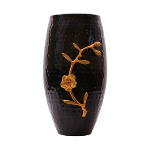 Juego de florero de metal hecho a mano de 2 jarrones de hierro texturizados blancos con diseño de hoja y Flor de latón dorado para decoración del hogar - Product Image 2