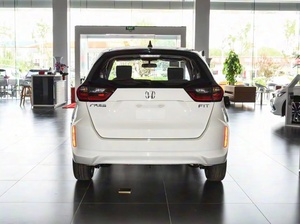 พร้อมส่ง Honda Fit ปี 2022 1.5L เกียร์ออโต้ รุ่น Fashion Skylight Edition รถซีดาน พวงมาลัยซ้าย ภายในสีเข้ม เบาะหนัง กล้องมองหลัง - Product Image 6