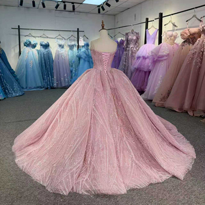 Vestido de Quinceañera con Apliques de Cuentas Brillantes y Cintura Natural, Modelo 1367, para Fiestas de Chicas de 15 Años - Product Image 3