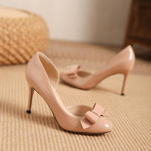 2025 nuovi piedi Non stanchi <span class=keywords><strong>tacchi</strong></span> a fiocco vuoti in vernice con lato <span class=keywords><strong>Color</strong></span> <span class=keywords><strong>Nude</strong></span> - Product Image 4