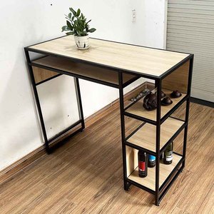 Mesa Alta Multifuncional de Estilo Industrial con Estantes de Madera Contrachapada y Patas de Hierro, 4 Compartimentos para Bar en Casa, Bodega y Centro Comercial - Product Image 2