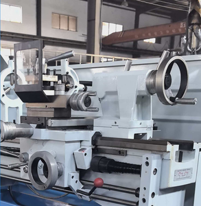 Cq6240 1000 2000Mm Độ Chính Xác Của Nhãn Hiệu Hàng Đầu Băng Ghế Dự Bị Máy Tiện Chuyển Trung Tâm Ngang Kim Loại Băng Ghế Dự Bị Máy Tiện Với CE - Product Image 2