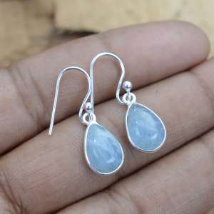 Boucles d'oreilles en argent sterling 925 plaqué or avec pierre précieuse en forme de poire aquamarine, serties dans un cadre, faites à la main, cadeau pour femme - Product Image 4