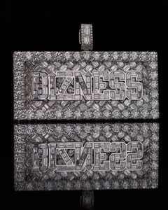 Colgante Personalizado de Lujo con Nombre, Corte Esmeralda, Moissanita Rectangular, Chapado en Oro, Plata 925, Estilo Hip Hop - Product Image 1