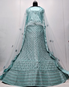 Lehenga Choli bleu avec travail de sequins lourds, jupe évasée de 3 m, bordure sur quatre côtés de 2,5 m, dupatta de 1,2 m, chemisier moderne, longueur au sol, pour soirée, hiver - Product Image 2