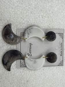 Pendientes de Aro de Resina con Forma de Flor Hechos a Mano, Modernos y Ecológicos para Mujer, de Alta Gama, Lujosos y a la Moda - Product Image 4