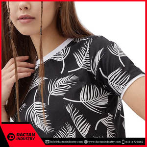 2024 nouveau Design à la mode femmes haut court à manches longues chemise tricotée avec cordon de serrage taille plaine teint décontracté vêtements de rue - Product Image 6