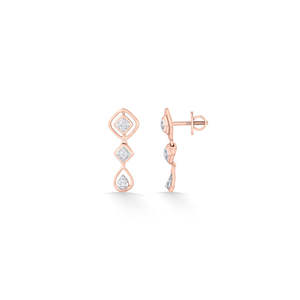 ต่างหูเพชรแบบห้อยระย้า Shimmer Links - Product Image 5