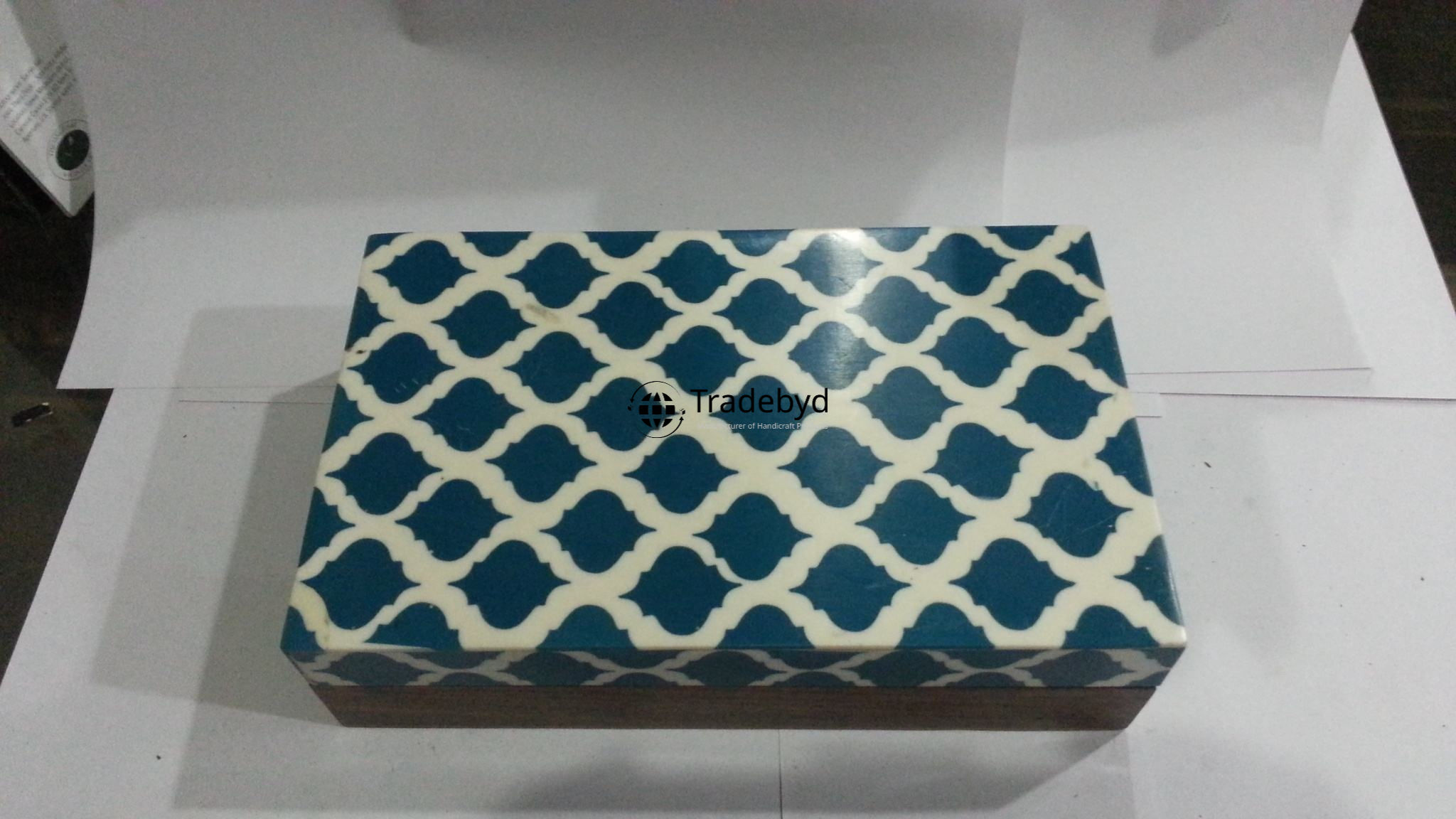 Available in different Colors