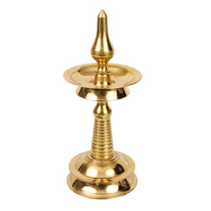 Lampe traditionnelle Pooja en laiton pur Kerala Nila Vilakku, idéale pour les temples, les Pooja et la décoration intérieure, qualité d'exportation - Product Image 1