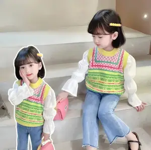 2〜5歳の女の子のためのホールセール服セットスタイルトランペットスリーブ