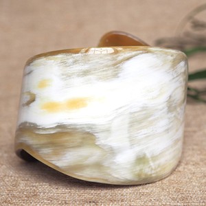 Bracelet en corne bijoux naturels belles cornes bracelets matériau naturel bracelet prix le moins cher - Product Image 3
