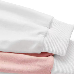 Venta al por mayor de servicios de OEM más vendidos mejor precio mujeres Crop Top Hoodie ligero personalizado mujeres Crop Top Hoodie - Product Image 5