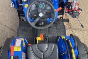 Agricultural Tractors SOLIS 26 with Loader 4x4 Solis <b>Small</b> Farm And Garden <b>Wheel</b> Tractor - Product Image 6