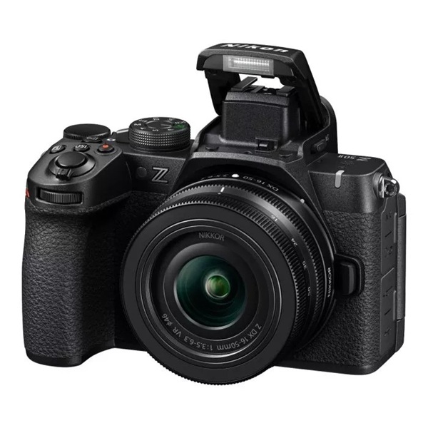 Nikonn Z50II беззеркальная цифровая камера с NIKKOR Z DX 16-50 мм f/3,5-6,3 линзами с картой памяти 64 ГБ + комплект для очистки