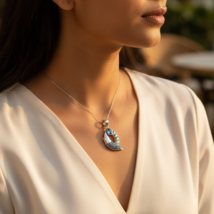 Colgante Moderno de Plata 925 con Gema Azul y Baño de Rodio en Oro Rosa para Mujer, Estilo Religioso, Joyería con Dije - Product Image 1