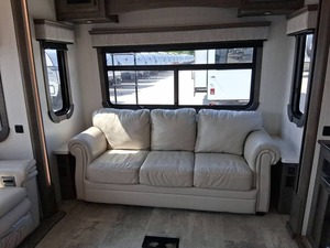 H-e-a-r-t-l-a-n-d Bighorn 3300DL 2021 usado, listo para vender - Product Image 2