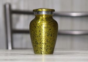 Fait à la main meilleure vente souvenir jeton urnes pour cendres sérénité petites urnes de crémation pour les restes funéraires humains - Product Image 3