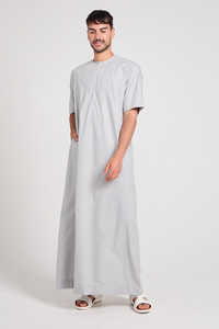 Thobe islamique saoudien à manches longues pour hommes, vêtements musulmans Jubba personnalisés grande taille pour le printemps à Dubaï, vente à chaud - Product Image 2