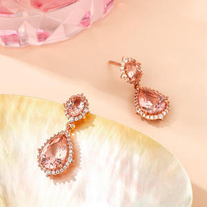 Pendientes de Plata de Ley con Morganita Sintética de Corte Doble Pera, Marca Jeulia - Product Image 4