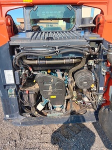 รถตักล้อยางดีเซล Kubota SVL75-3HFC ปี 2024 แบบตีนตะขาบ พร้อมกระบอกไฮดรอลิก KYB และชิ้นส่วนหลักๆ เช่น มอเตอร์ เครื่องยนต์ และปั๊มเกียร์ - Product Image 6