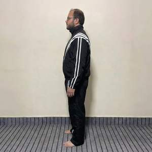 Conjunto Deportivo Ligero de Algodón para Hombre, Chaqueta con Capucha y Pantalones con Cremallera, Resistente al Viento, Transpirable, Color Sólido, con Logotipo Personalizado - Product Image 2