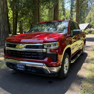 LISTO PARA CONDUCIR - USADO, VOLANTE A LA IZQUIERDA |   CHEVROLET SILVERADO 1500 LT Z71 CREW CAB 4X4 2024 - Product Image 1