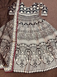 Nouvelle robe traditionnelle en zari lourd avec dupatta en filet doux pour les fêtes indiennes et pakistanaises, mariage, vêtements élégants - Product Image 3