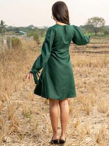 Robe longue indienne faite à la main pour femmes Style bohème imprimé fleuri décontracté encolure bateau courte longueur bouton naturel écologique - Product Image 3