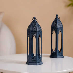 Lanterne en métal de fer 2 pièces de style marocain de haute qualité revêtue de poudre bleu clair pour la décoration de table de noël intérieure - Product Image 3