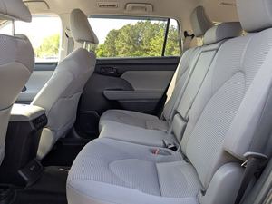 HIGHLANDER LE AWD SUV AUTOMATIQUE DE LUXE D'OCCASION 2023, 265 CV - Product Image 3