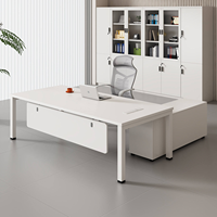 Bureau de direction moderne en forme de L avec armoire latérale, bureau de direction de luxe blanc pour la salle du PDG