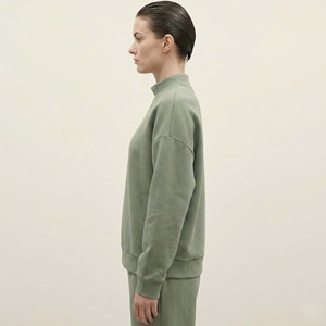 เสื้อสเวตเชิ้ตคอเต่าทรงบ็อกซี่ ผ้าถักเนื้อหนาพิเศษ สำหรับฤดูหนาว คุณภาพพรีเมียม ขายส่ง สีเขียวเซจ สไตล์สตรีทแวร์ - Product Image 3