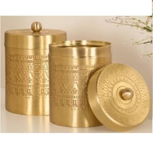 Juego de 2 Recipientes Metálicos con Acabado Dorado y Diseño Martillado, Azucarera, Salero, para Uso en la Cocina - Product Image 5