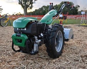 Nouveau motoculteur à deux roues, motoculteur à essence, mini moissonneuse de maïs, cultivateur agricole à haute productivité - Product Image 5