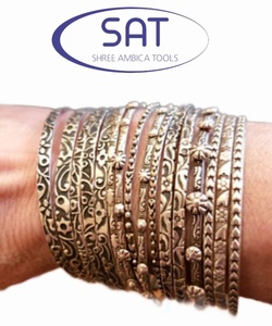 เครื่องประดับกำไลข้อมือสแตนเลสออกแบบแม่พิมพ์ตัดตายสร้อยข้อมือเงินทองเครื่องมือขึ้นรูปสำหรับประเทศไทยสิงคโปร์ - Product Image 5